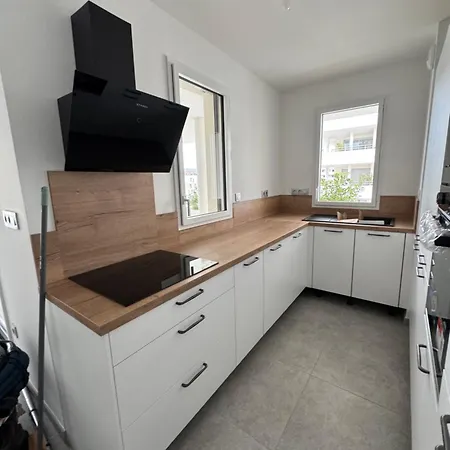 شقة Cosy Avec Terrasse *