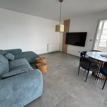 شقة Cosy Avec Terrasse